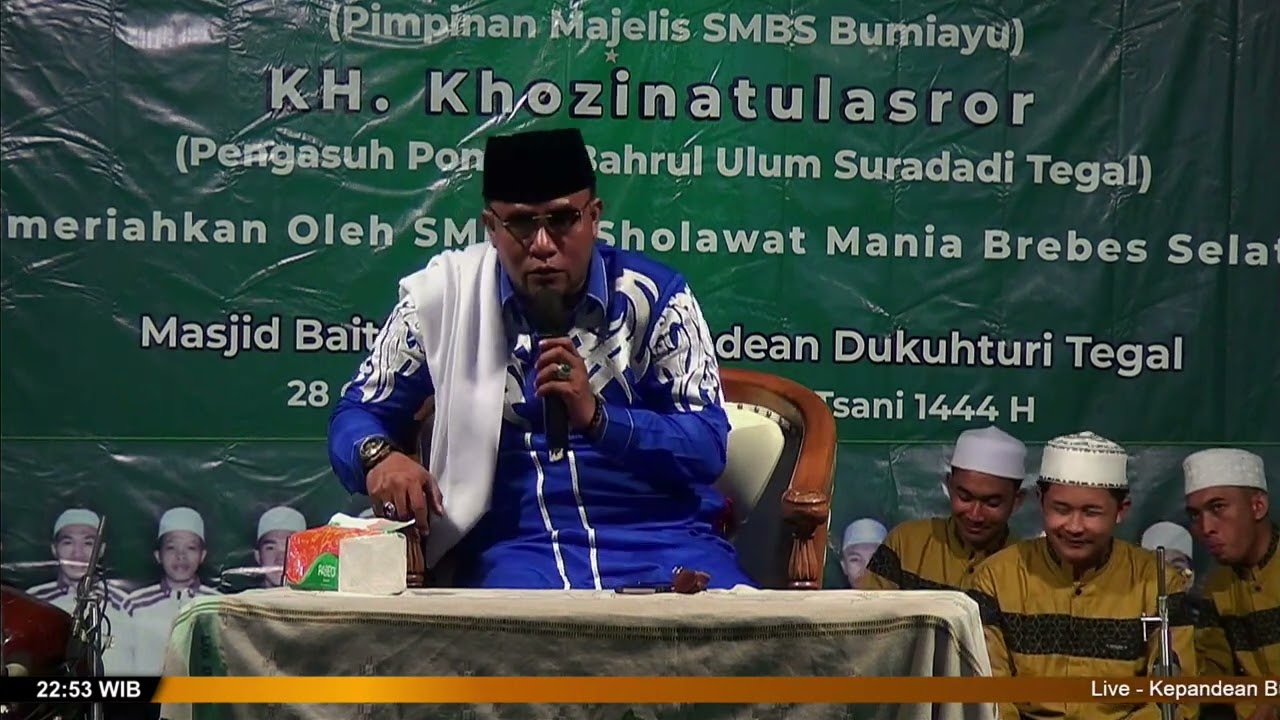 PENGAJIAN LUCU BERBOBOT - KH KHOZINATULASROR SURADADI TEGAL -DI MASJID BAITUSSU'ADA KEPANDEAN TEGAL