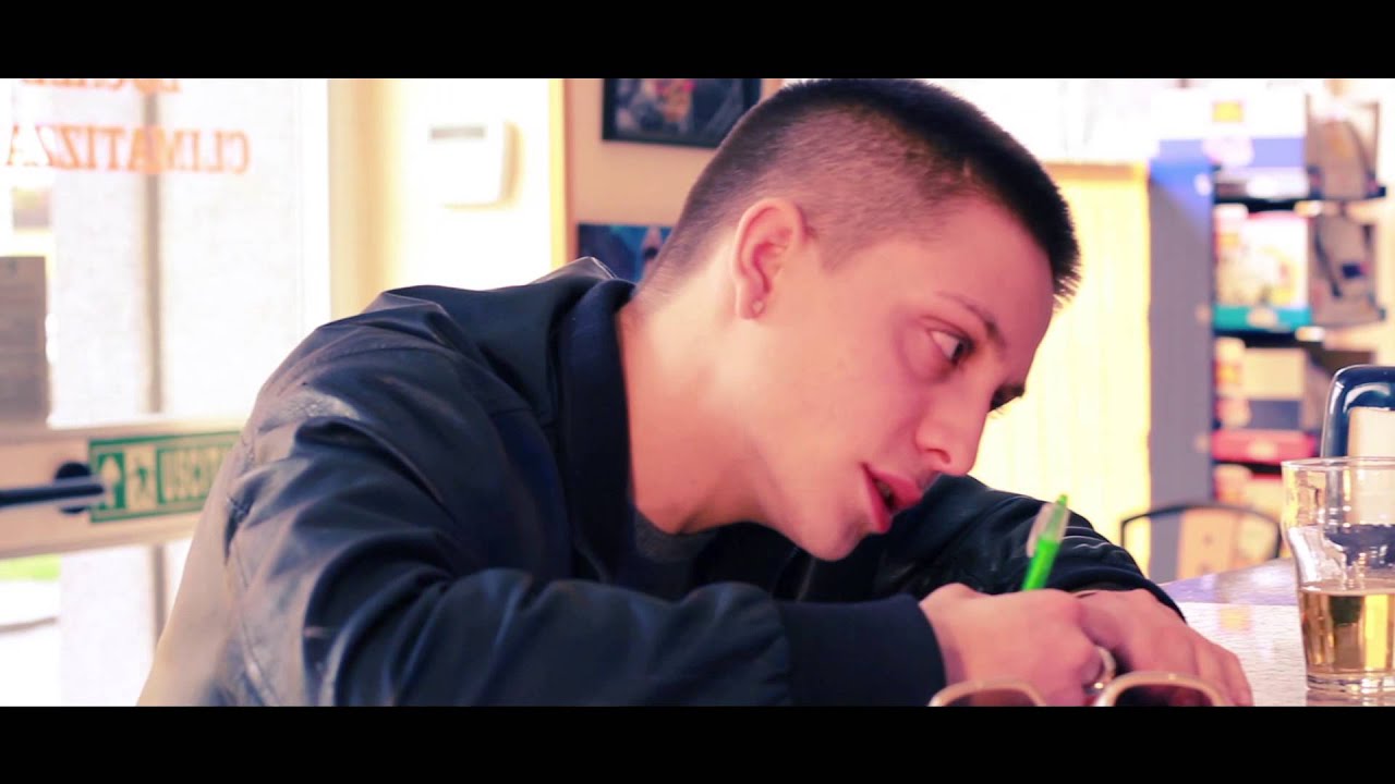 Un Motivo - MR. PINGUINO feat GIAIME (Prod. Lo Squalo) OFFICIAL VIDEO