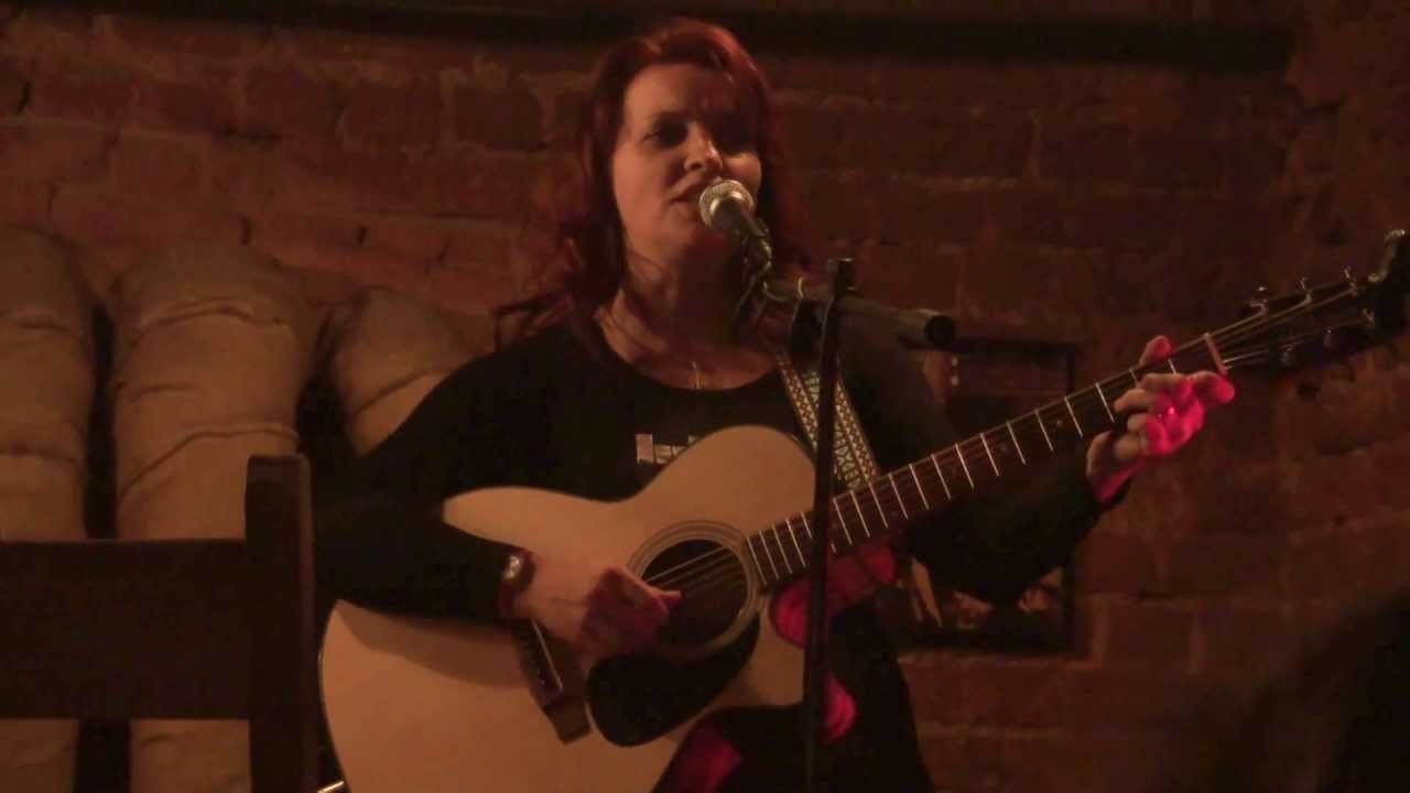 Cristina Dragomir (Kaskaval) si Titus - Am sa ma sting