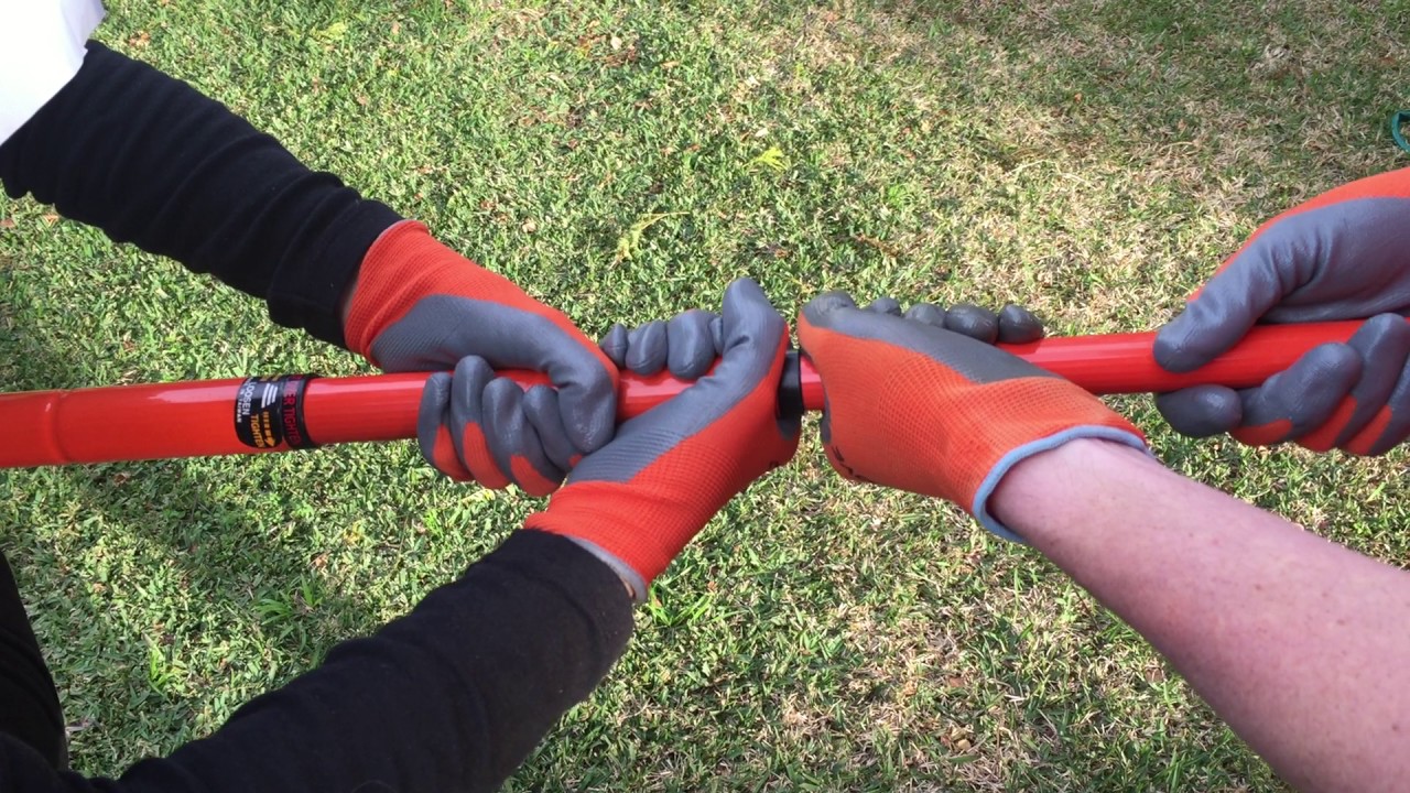 Tips to release twist lock pruning pole