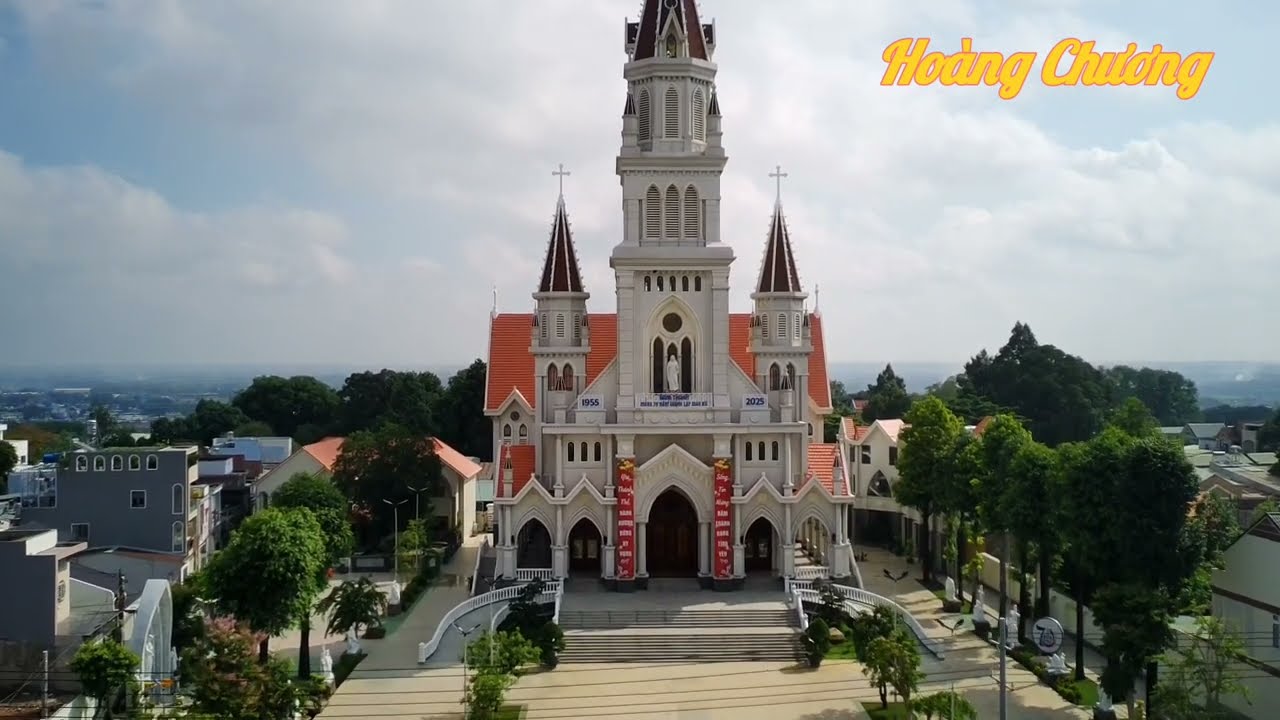 Đến tham quan Nhà Thờ Giáo Xứ Ngũ Phúc.