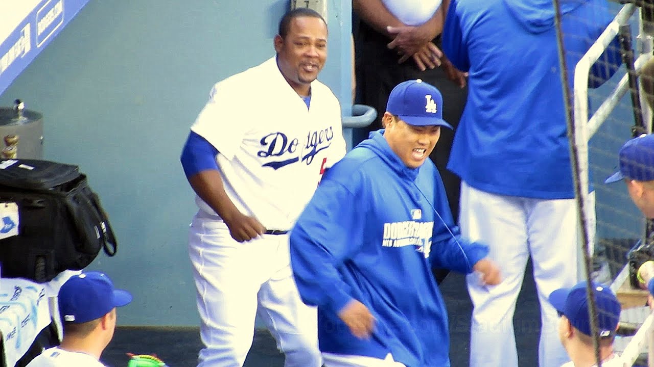 Ryu, Uribe, Ramirez, Jansen Dugout Craziness 4-6-2014