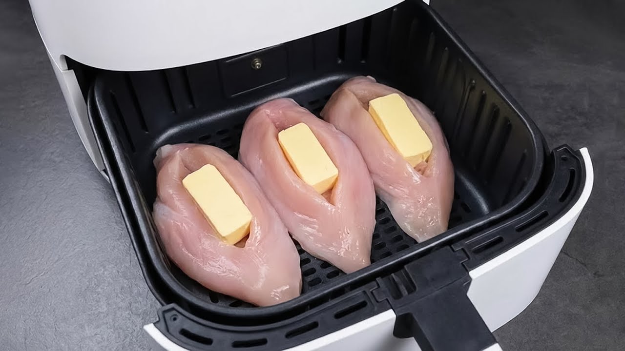 Миллионы людей не знают этот рецепт для аэрогриля! Всего лишь куриные грудки и масло!