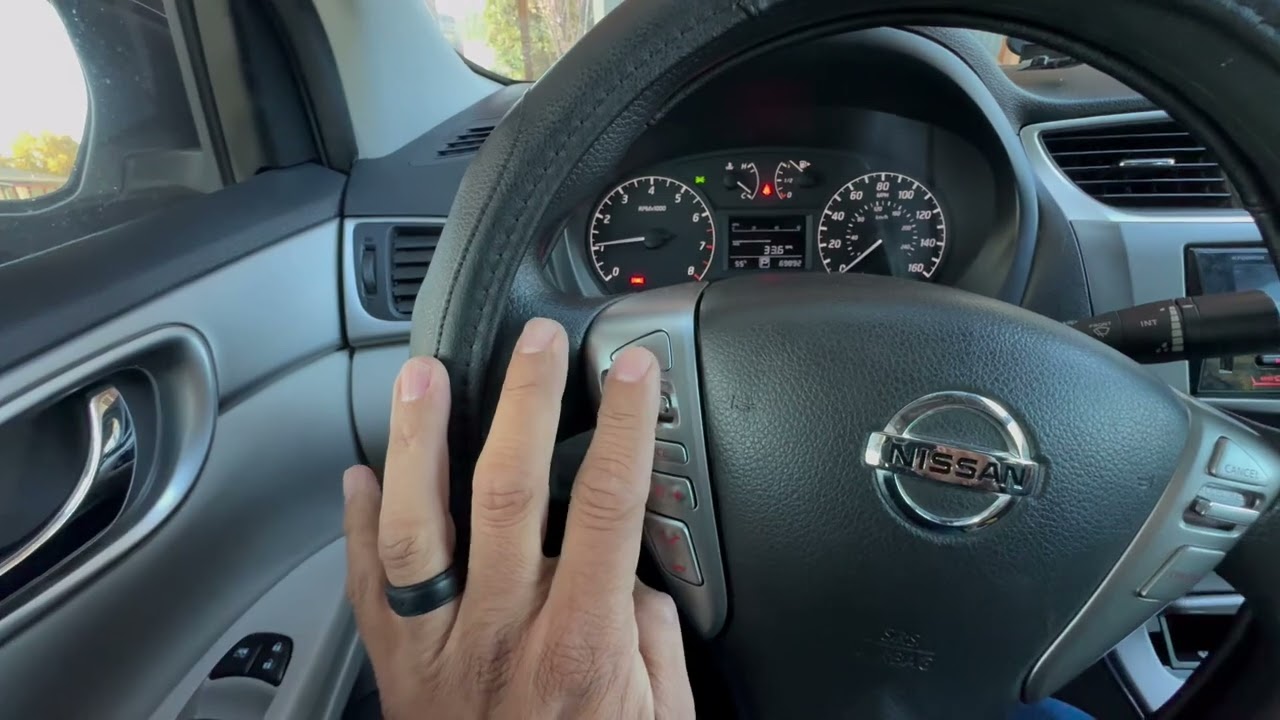 Nissan Sentra S 2015, reseña en español.