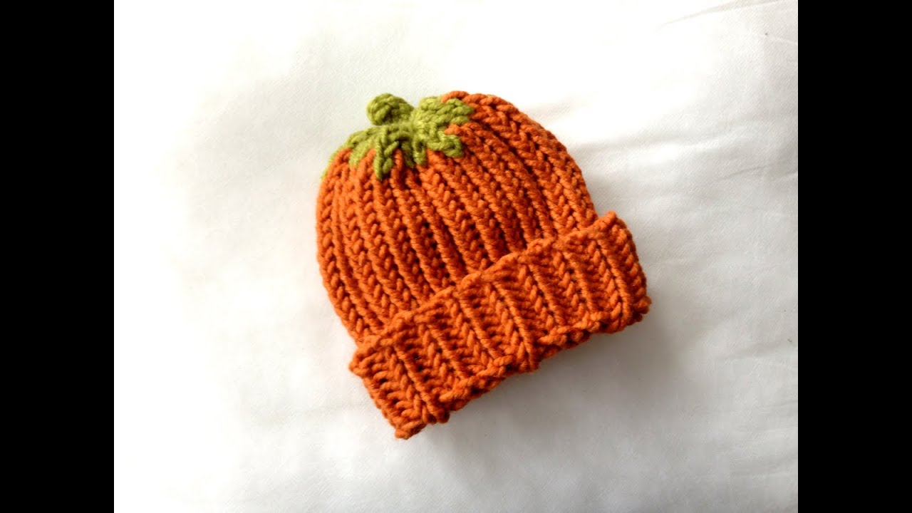 How to Loom Knit a Pumpkin Hat (DIY Tutorial)
