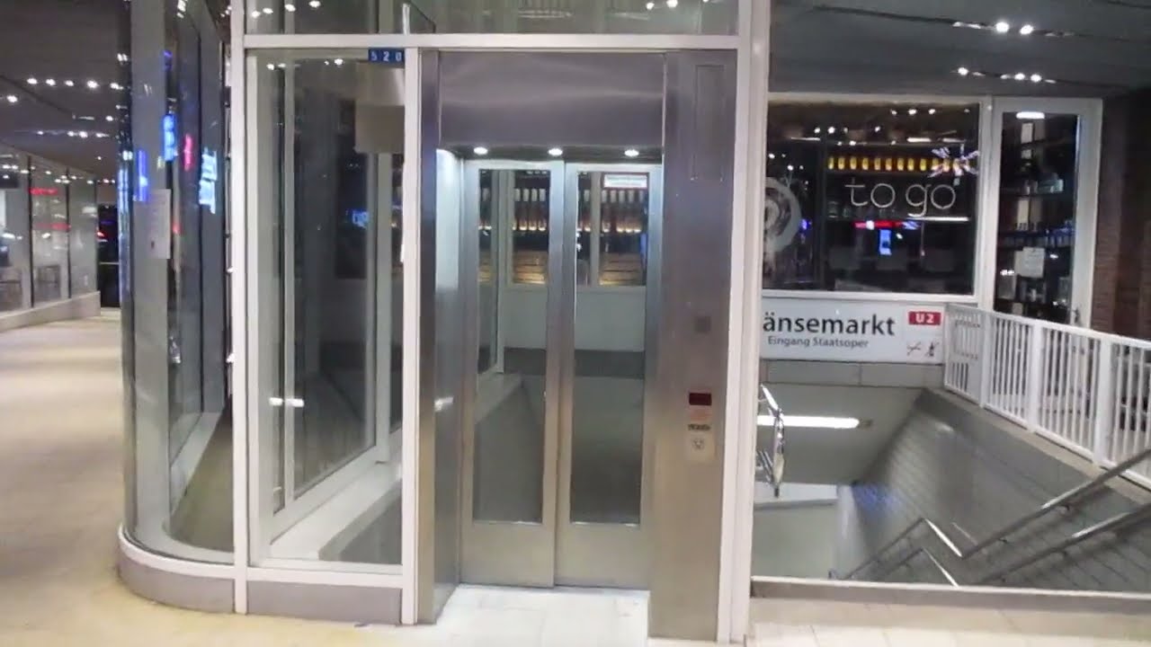 Hamburg, U-Bahnstation Gänsemarkt (2)