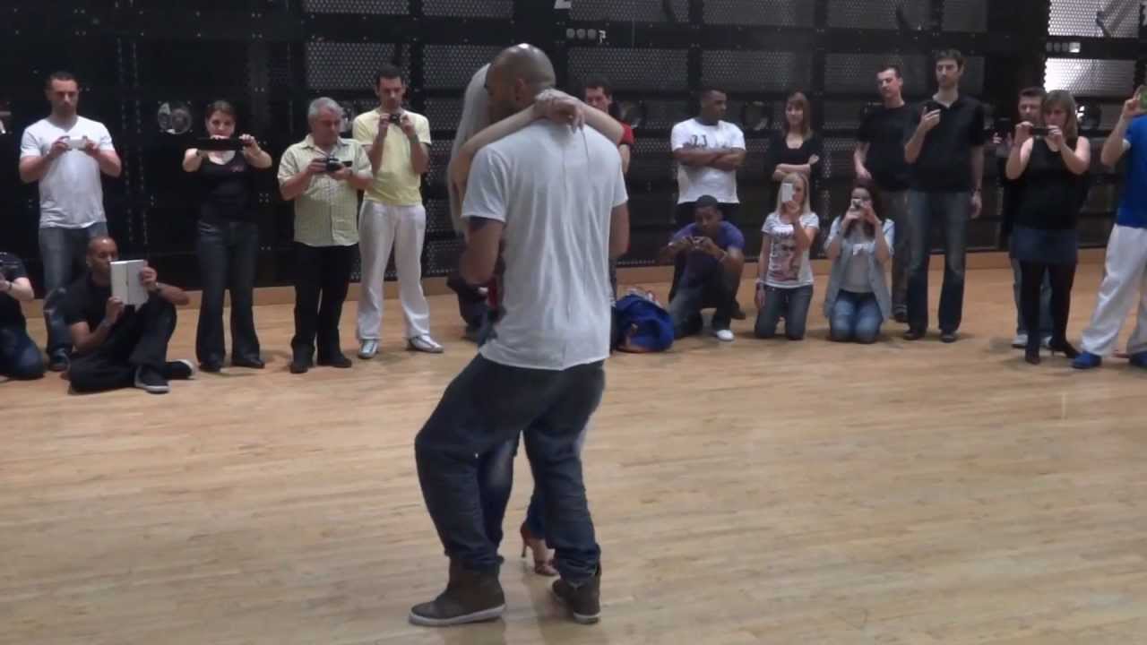 Kizomba Freestyle Tarraxinha with Albir and Sara