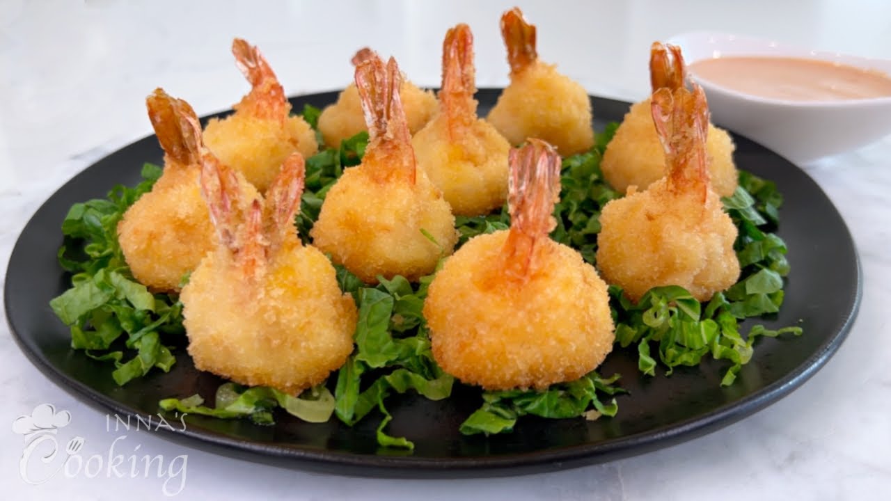 Super Crunchy Fried Shrimp Balls  & homemade Yum Yum dipping sauce! Easy to make!