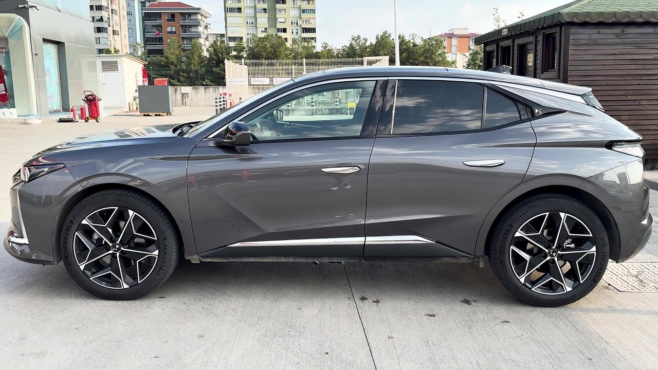 The new DS4 Pallas 2025 – French Luxury at its Peak!