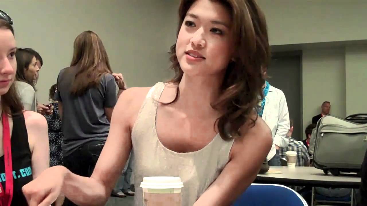 Grace Park Talks Hawaii Five-0 - TVaholic.com at Comic-Con 2010
