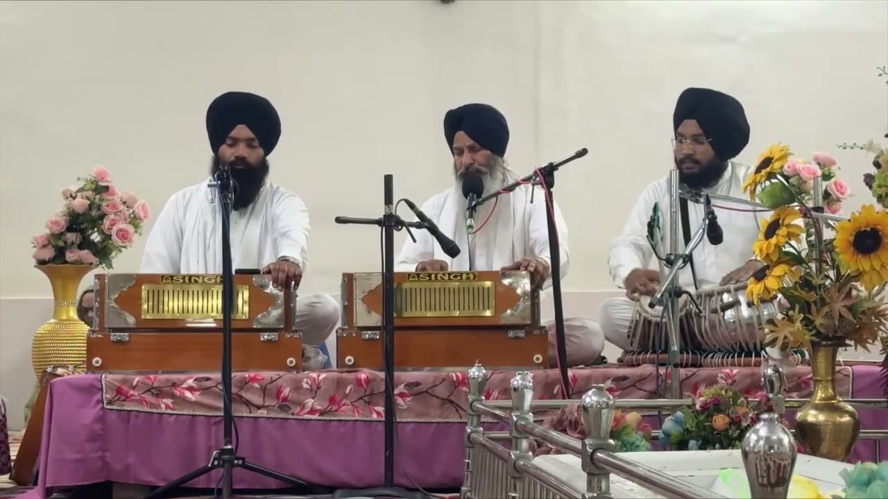 ੴ.ਧੰਨ ਧੰਨ ਰਾਮਦਾਸ ਗੁਰ..kirtan sewa gurdwara sahib bibi mahatma ji. Bhai gurtej singh bathinda wale. 