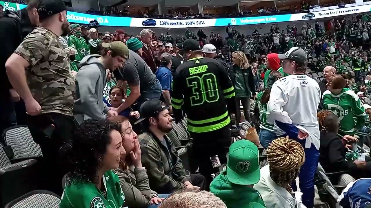Stars vs Lighting fan fight