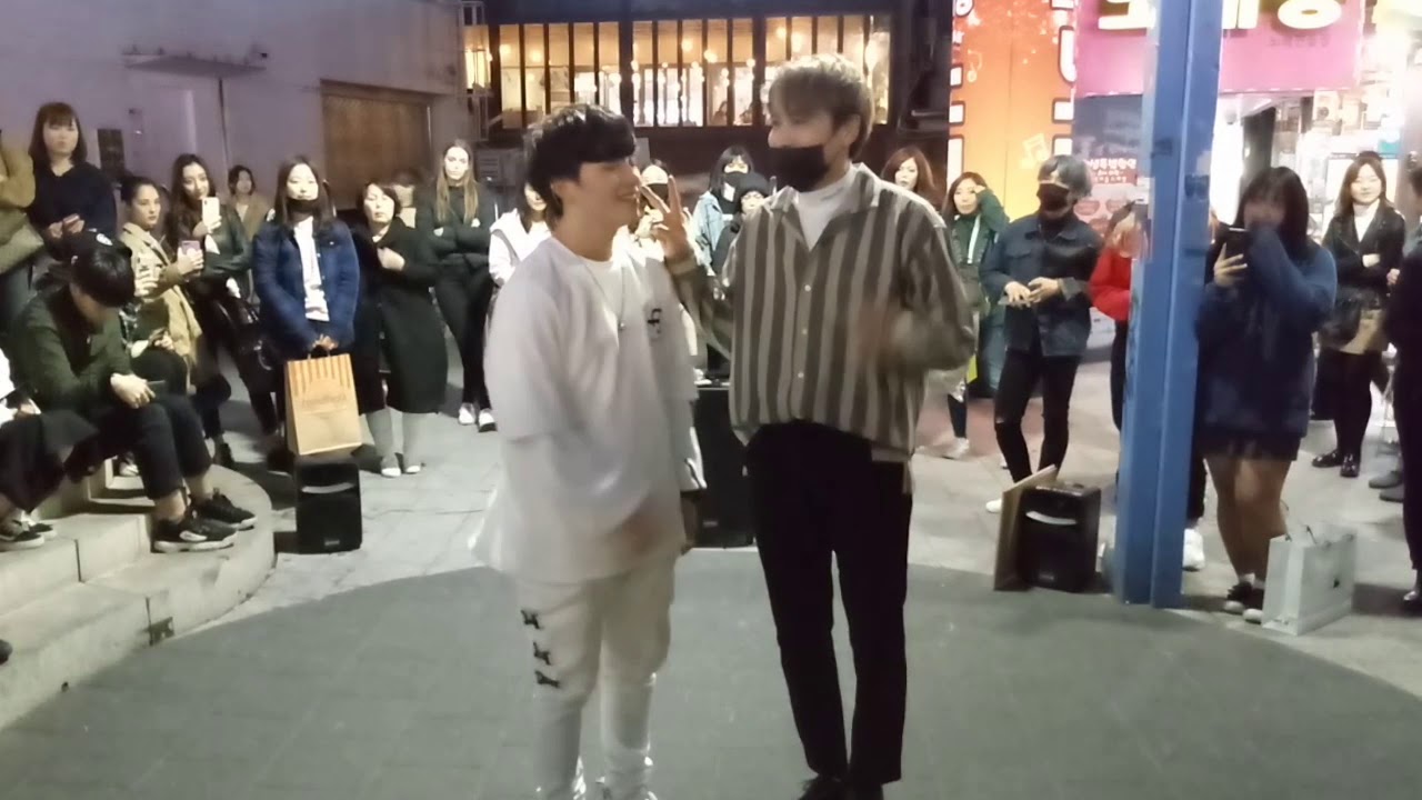 유원(YooONE),강레오(Kang Leo)/꽃이야(My Flower)-JBJ 190411 홍대(HongDae) Busking fancam/K-POP