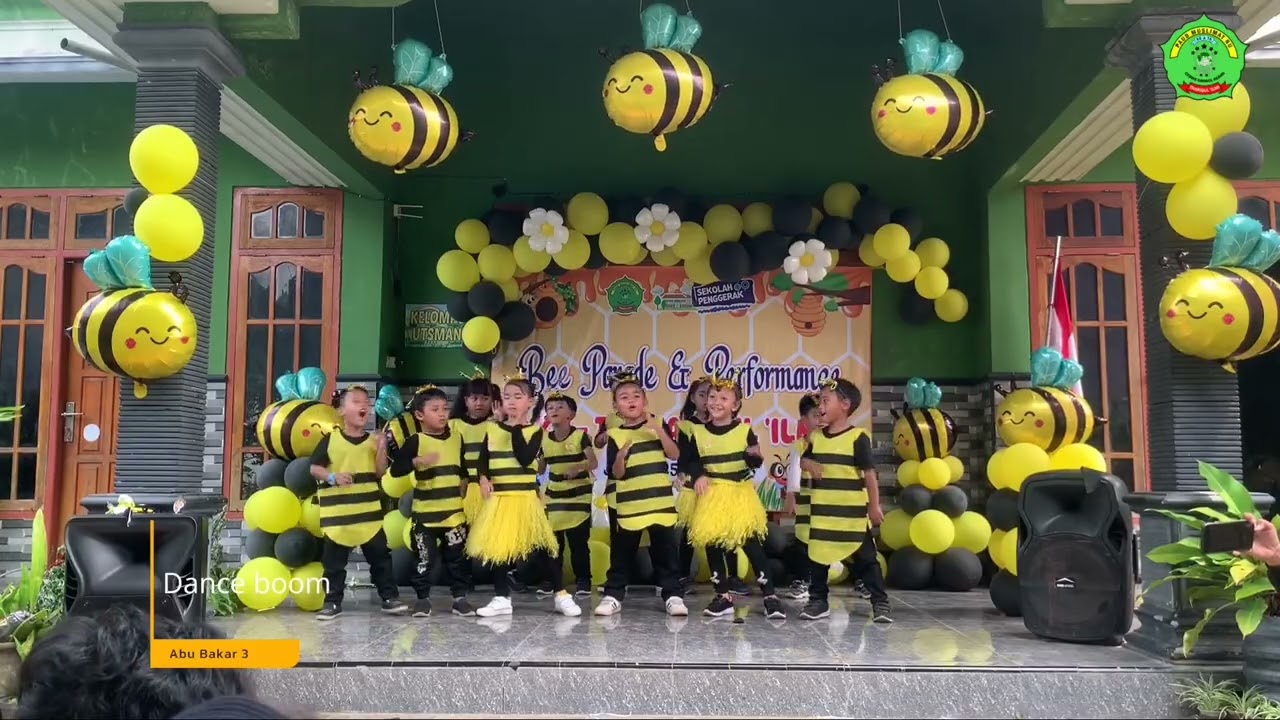 DANCE BOOM - BEE PARADE - KELOMPOK ABU BAKAR 3