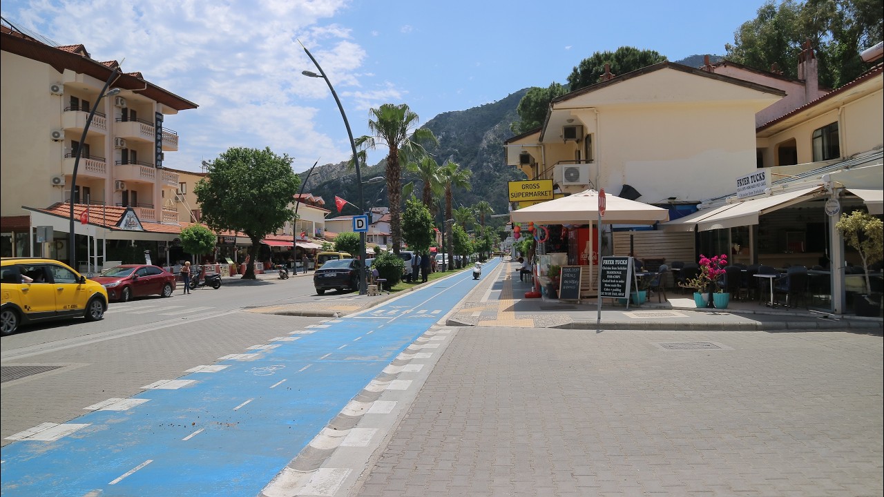 ICMELER, TURKIYE PART 2 - Canal & street walk + we got ripped off at seafront restaurant