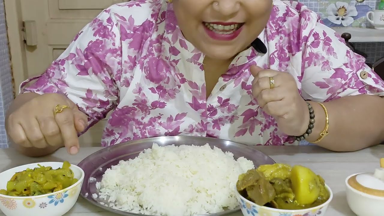 BIGBITES EATING SPICY MUTTON CURRY 🍛 LAU CHINGRI WITH RICE 🍚 😋 👌 