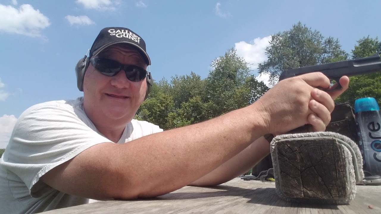 S&W 422 .22 Auto Эй! У меня есть этот старый подержанный пистолет.
