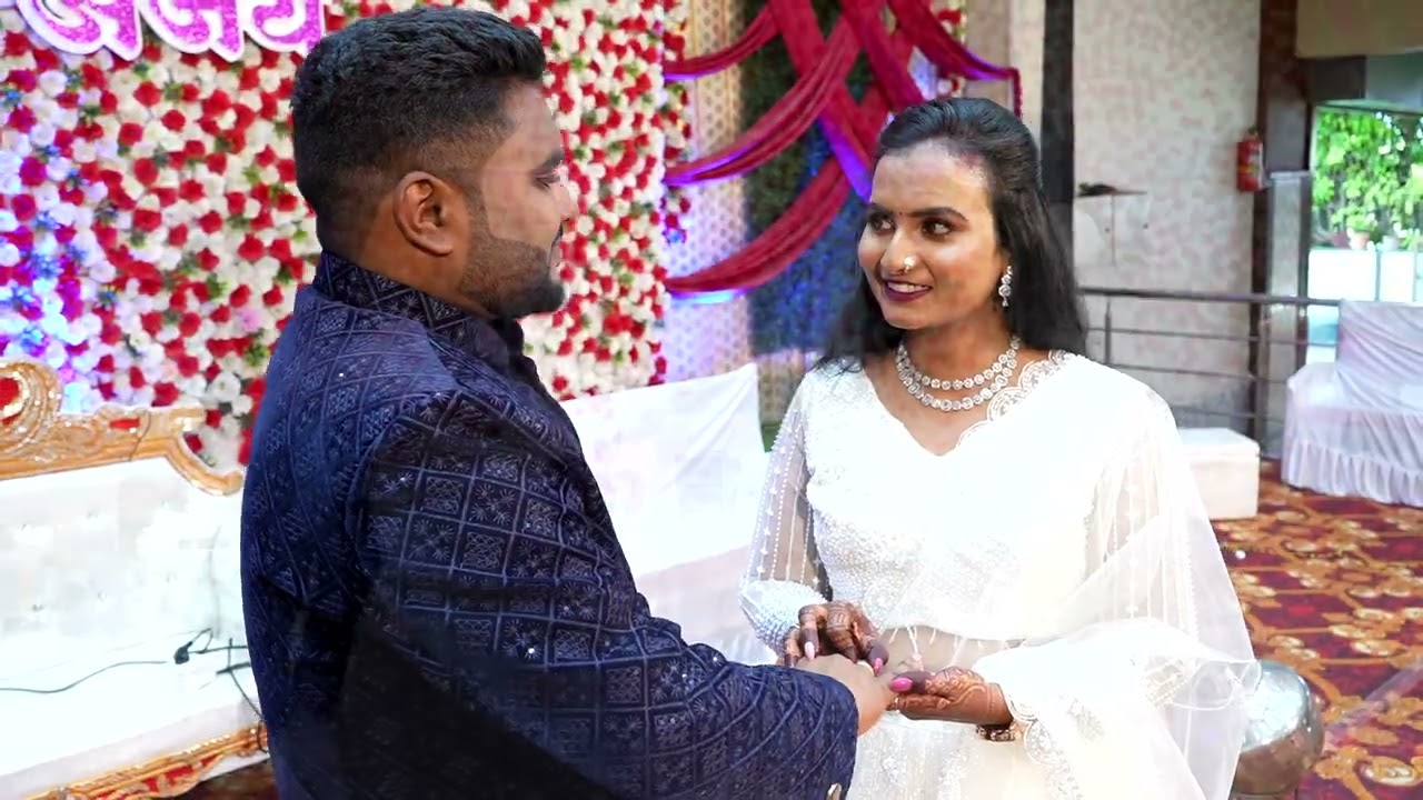 Pallavi & Ajay Engagement Hilight