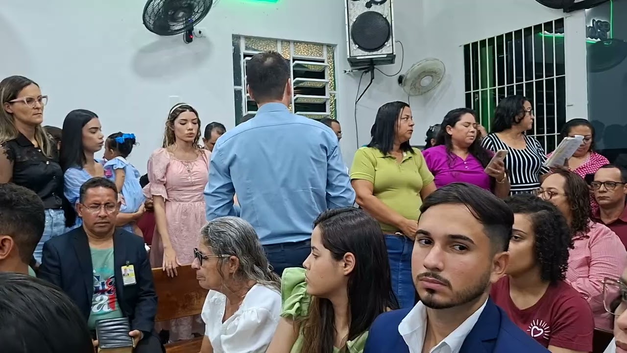 Vocal:Elos Celeste,  canta no encerramento das festividades da CEADALPE,em IEADALPE-DOIS irmãos 