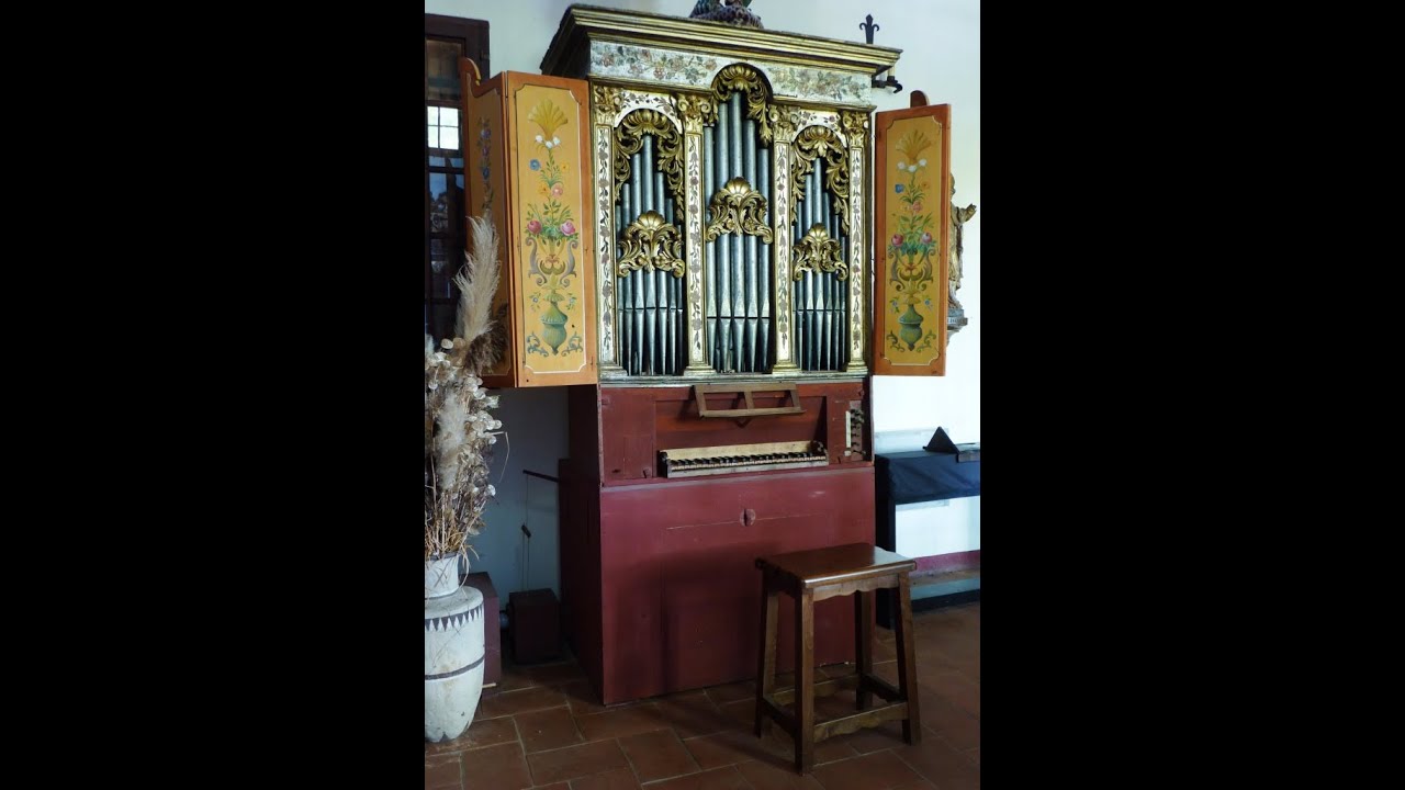 Francis Chapelet sur l'orgue italien de son auditorium San Francisco de Montpon
