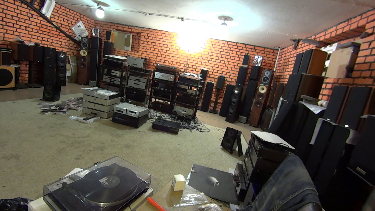 YAMAHA PianoCraft E410 vs sony mv1