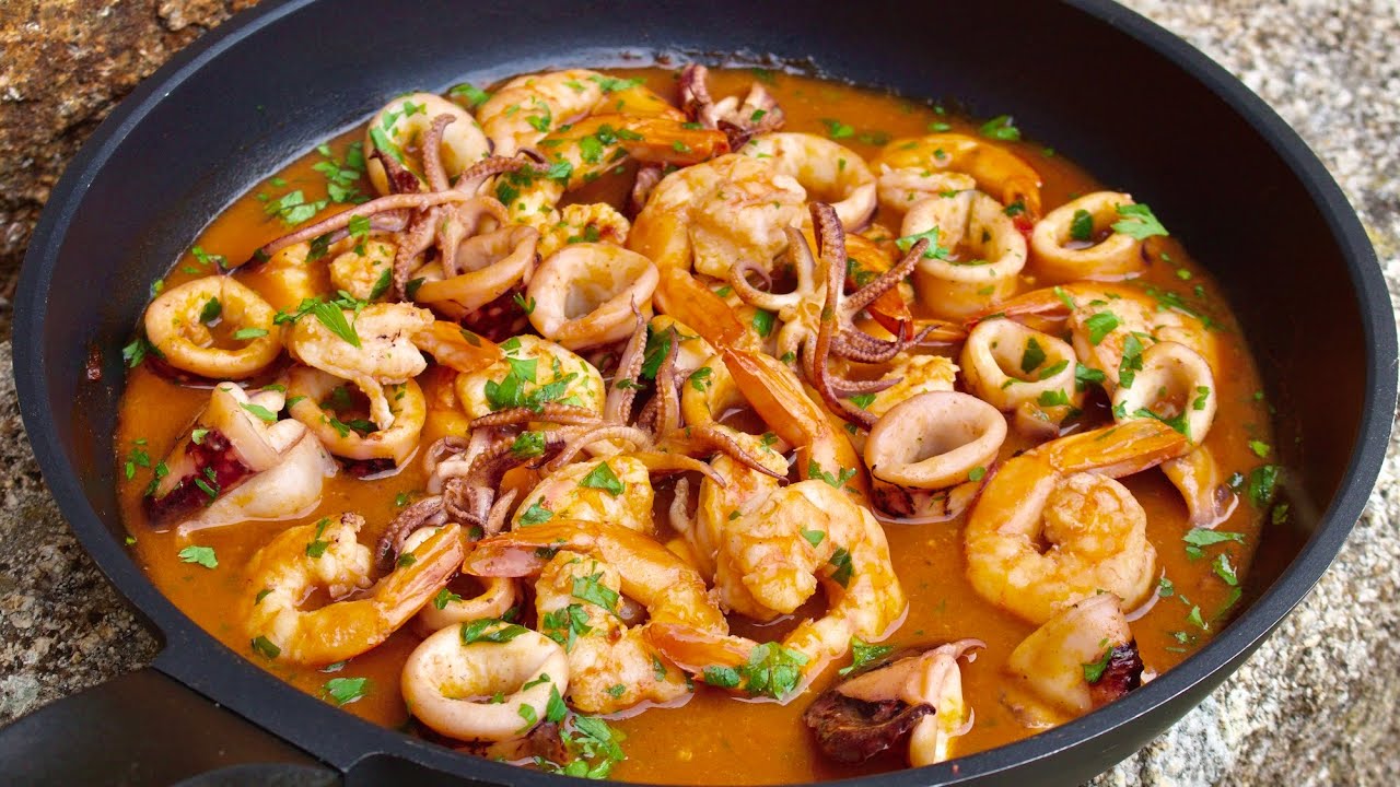 Кальмары в соусе с креветками 💚 Средиземноморская кухня