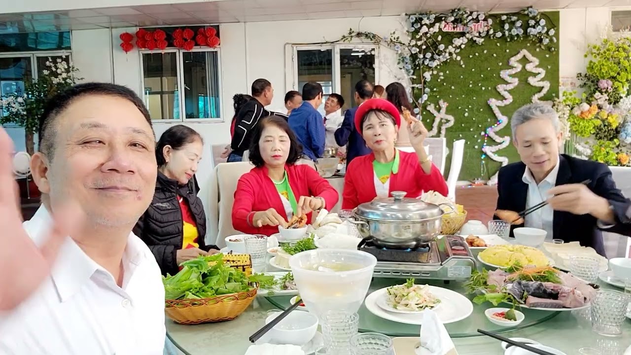 Đoàn ngọc Nguyễn đi dự CLB kỷ dậu bác ninh 