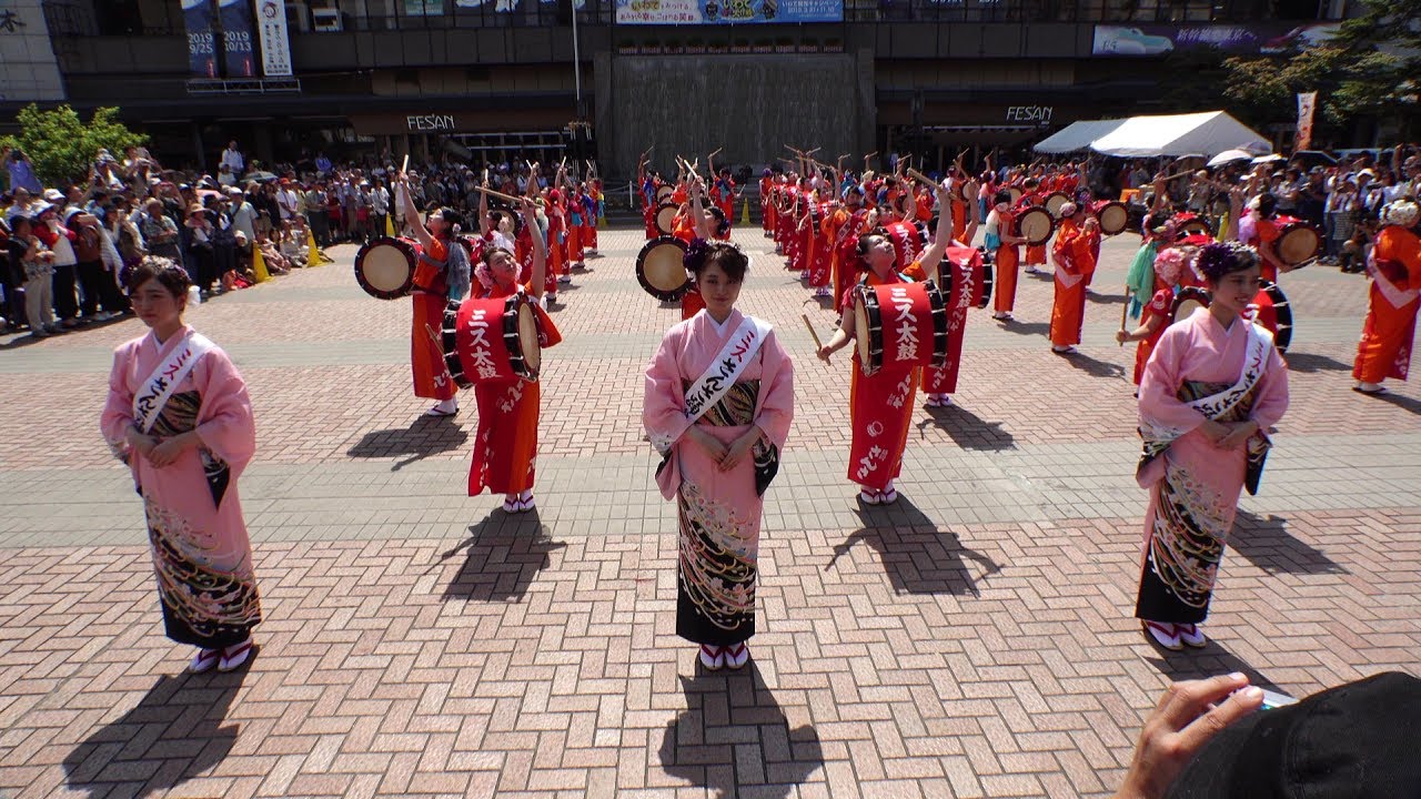 ミスさんさ集団 @ 伝統さんさ踊り競演会 (滝の広場) 2019-08-03T13:05