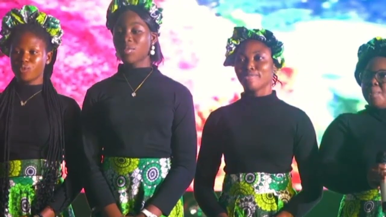 De Emeralds Choir Performs a Stunning Rendition @ Dr. Abiola Bashorun Beebash birthday