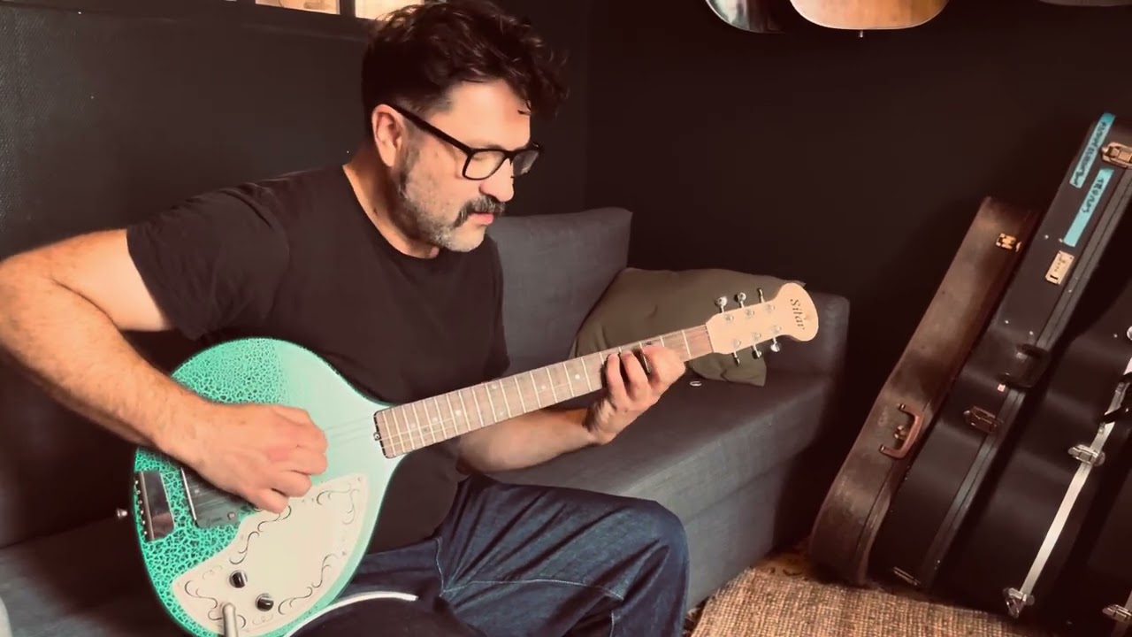 Jerry Jones Baby Sitar - more Rock !!