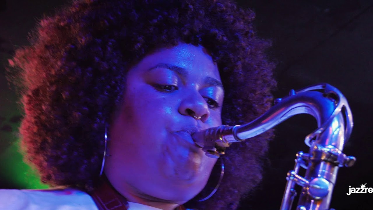 Chelsea Carmichael is 🔥🔥🔥🔥🔥 @jazzrefreshed [Aug 2019]