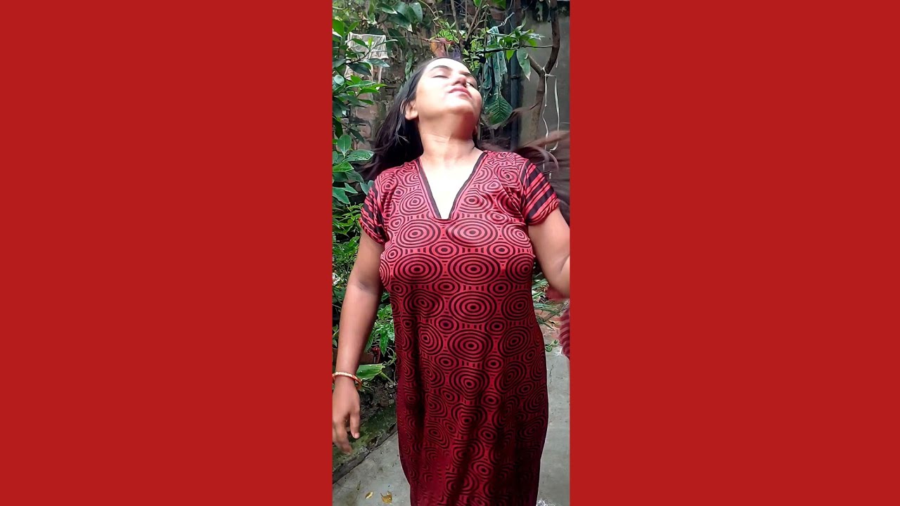 😮বৃষ্টির দিনে চুল শুকোতে অনেকটাই সময় লেগে গেল।