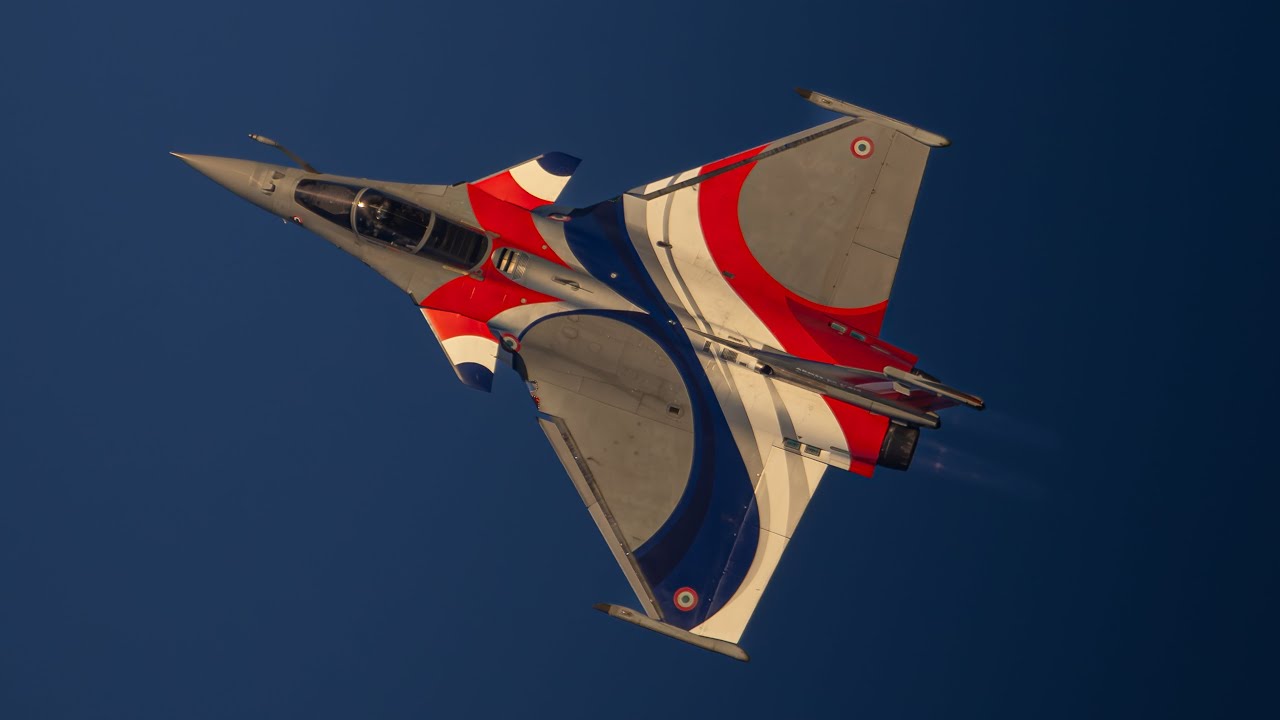 Rafale Fighter Jet Tears Through the Sky | Low Pass & Aggressive Rolls [4K]