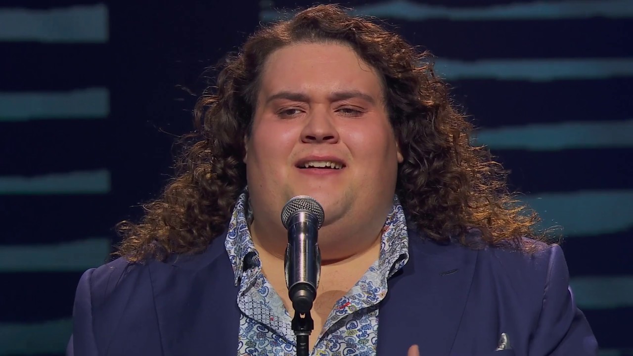 Jonathan Antoine | Empty Chairs at Empty Tables
