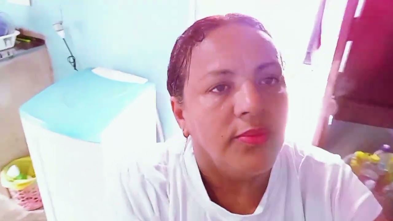 Muitas roupa por aqui hoje pra lavar  vamos lá 