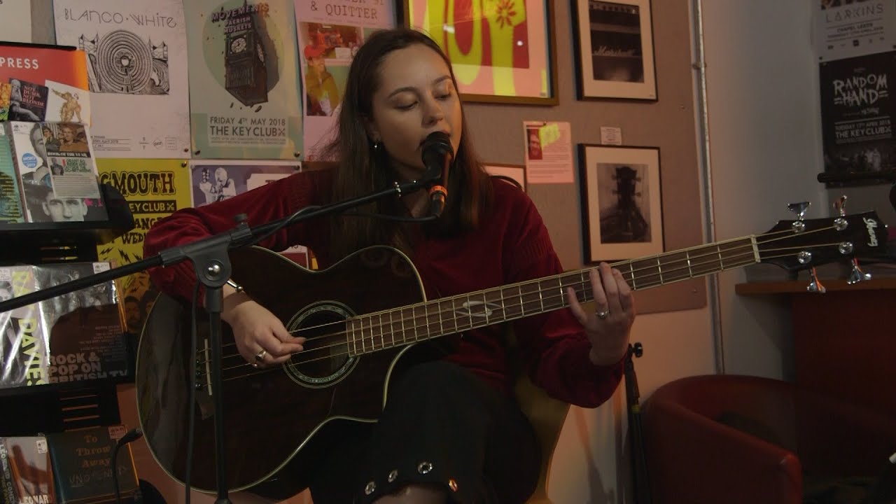 The Orielles - Delinquent Live Session (Jumbo Records Acoustic Set)