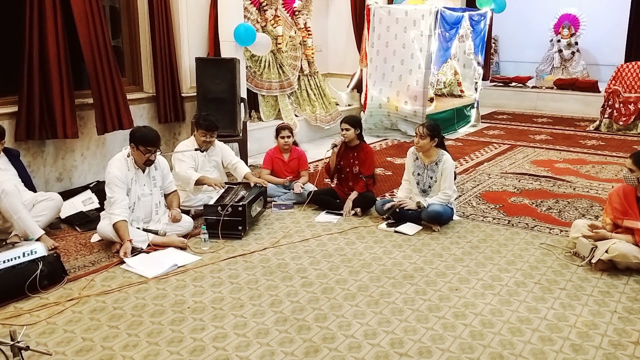 KASHMIRI BHAJAN - VENPOSH (व्यानपोश)