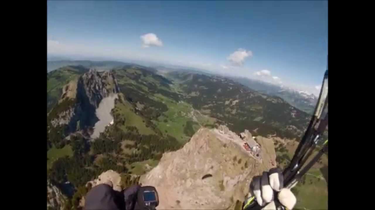 Gleitschirm Rotenflue Mythen Rickenbach SZ