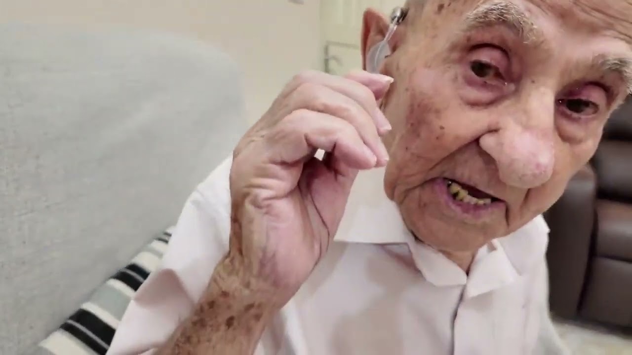 A definição de tanto faz o assunto, o que importa é a companhia  Ouro puro em forma de diálogo 👵🏼