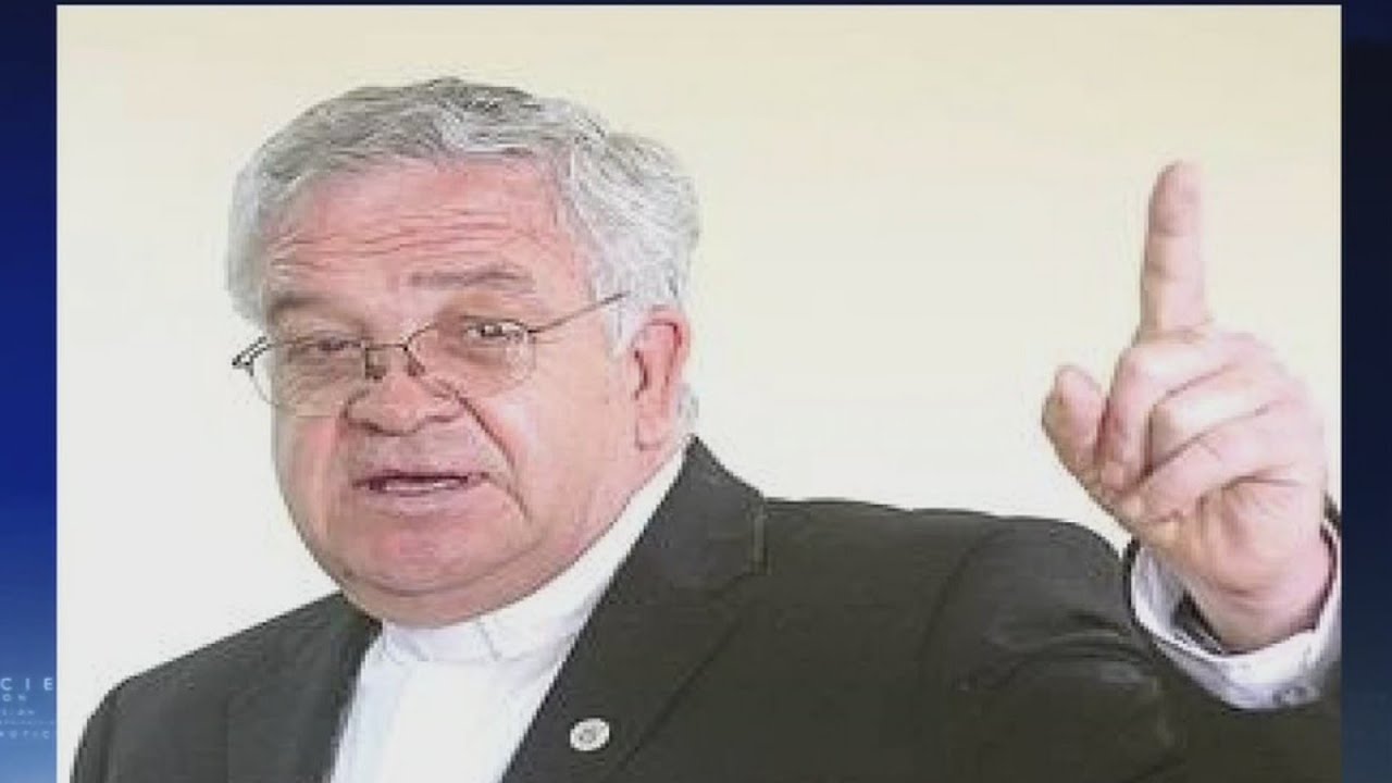 Sacerdote compara a los homosexuales con los animales