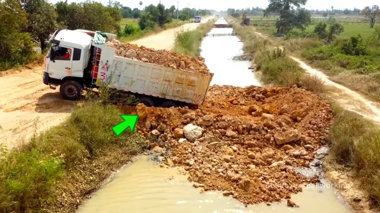 Incredible! Mix Huge Dump Truck 25ton Back Uploading overturned into canal water dozer D65PX KomatS…