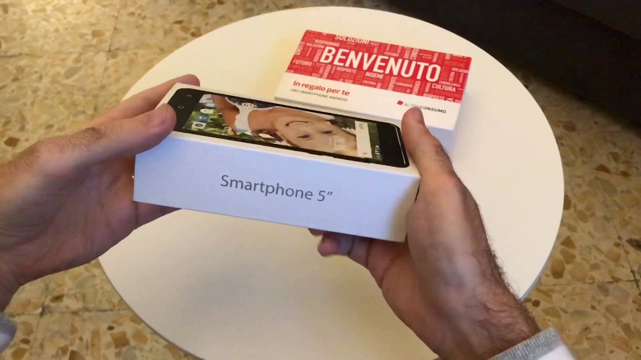 Smartphone Altroconsumo unboxing prova 2018 (Novembre) Android M503 LTE dual sim