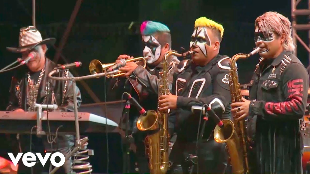 Los Super Caracoles - La Carencia (En Vivo Calpulalpan)