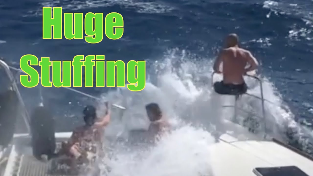 Crazy Stuffing With People in the Bow | Googan's of the Week