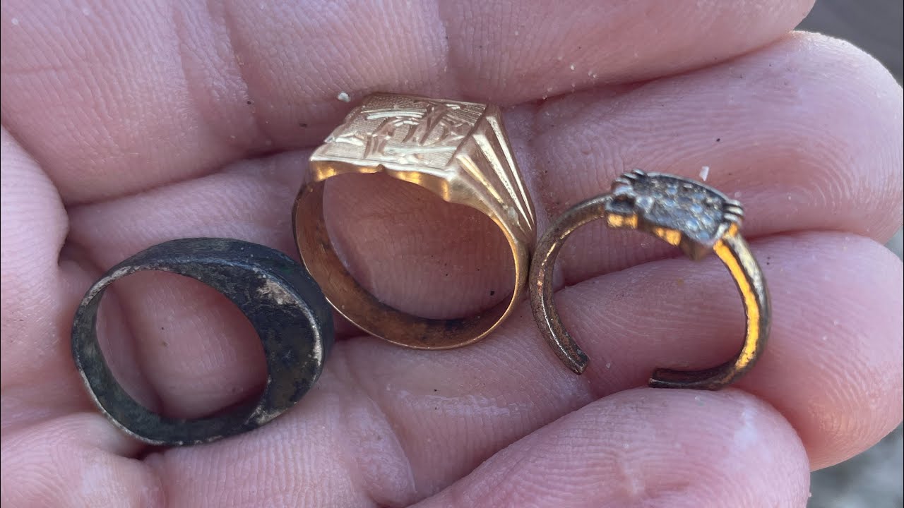 Metal Detecting Beaches (playas) at costa blanca in Spain 🇪🇸 2023 #17 - 11 rings in two days..wow