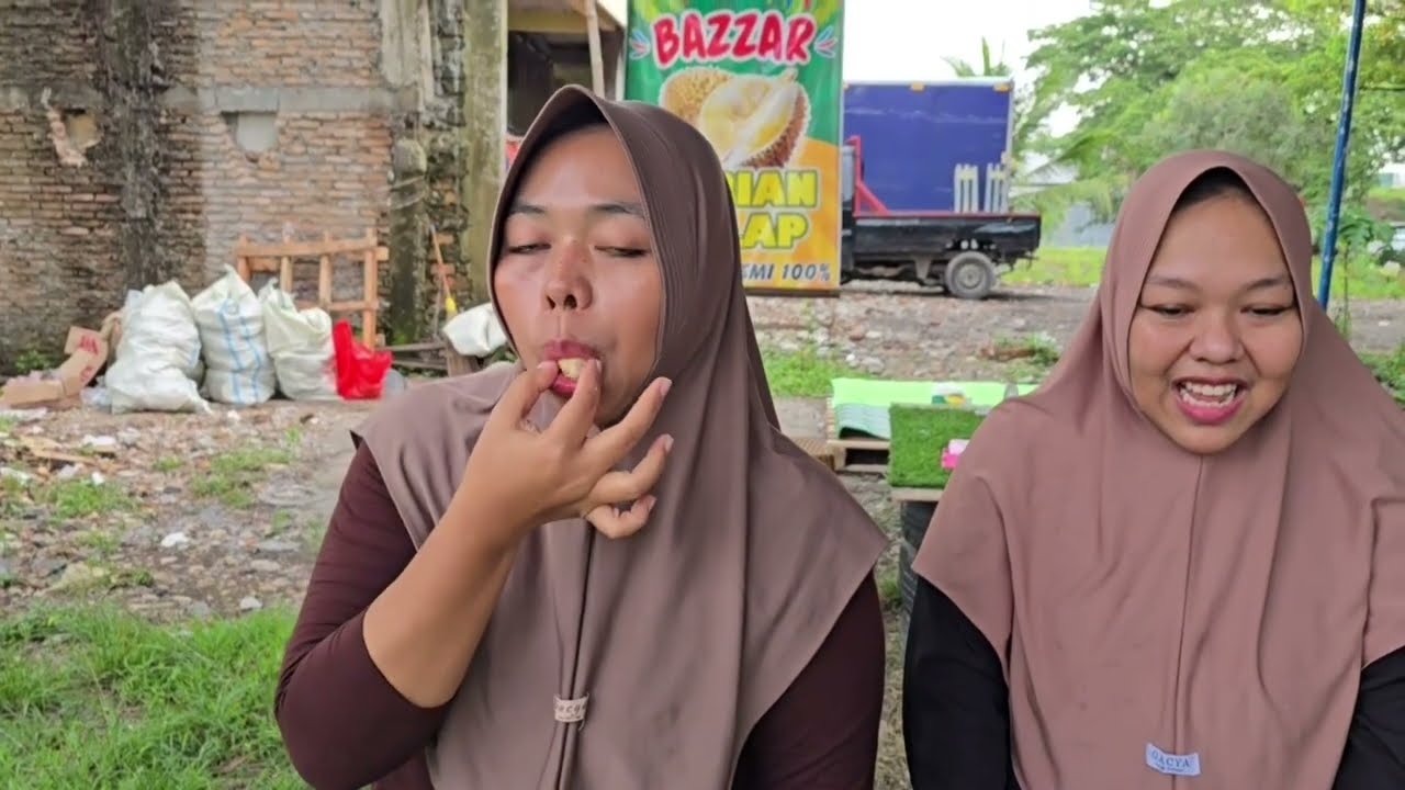 TEGA AMAT YA ⁉️ MAKAN DURIAN DISAMPING BUMIL