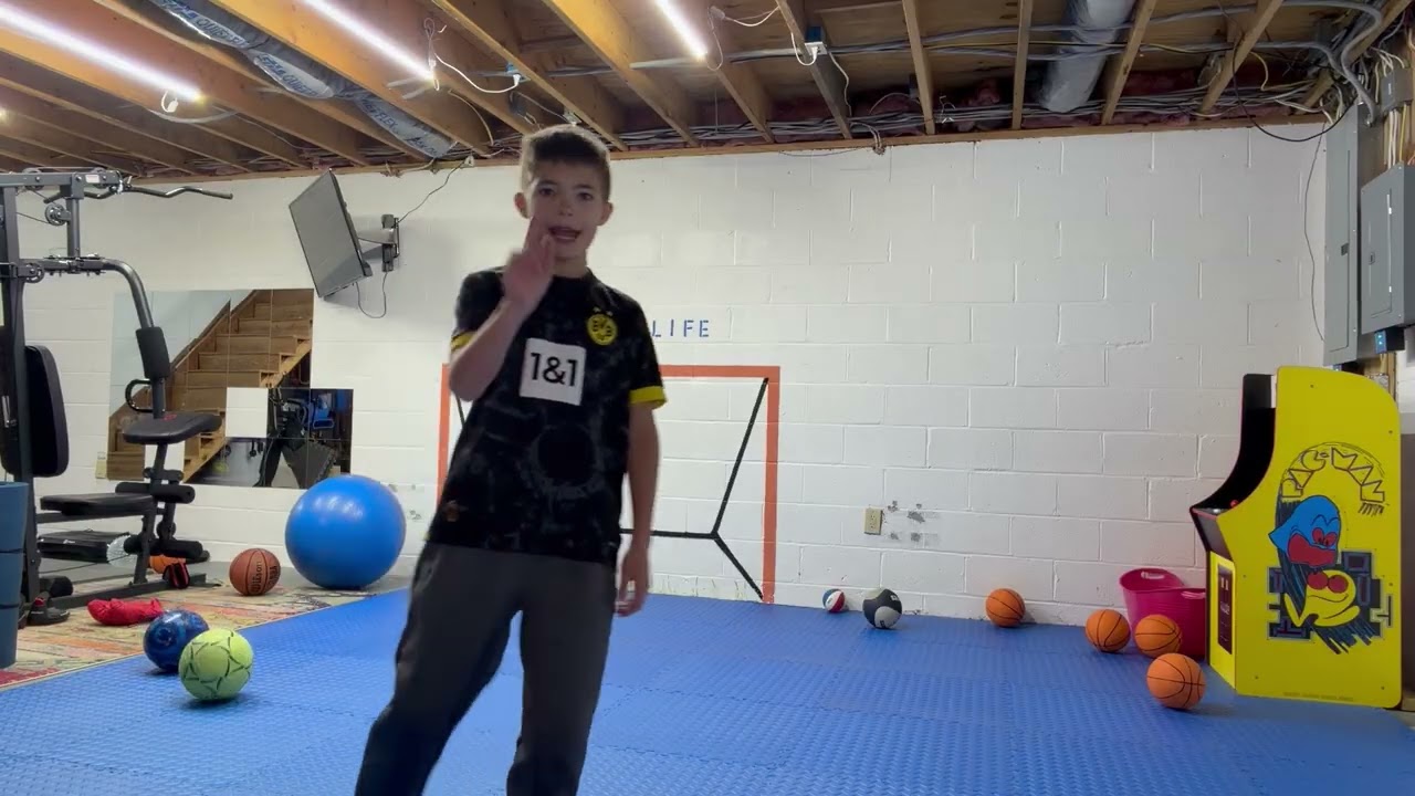 Yo Im gonna try to hit the cross bar! 