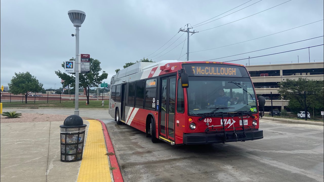 Riding VIA Metropolitan Transit (Route 5) to Downtown #480