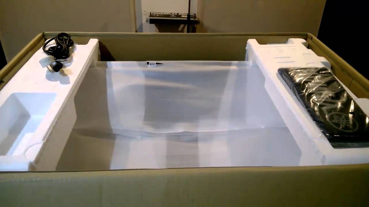 Unboxing Yamaha QL5