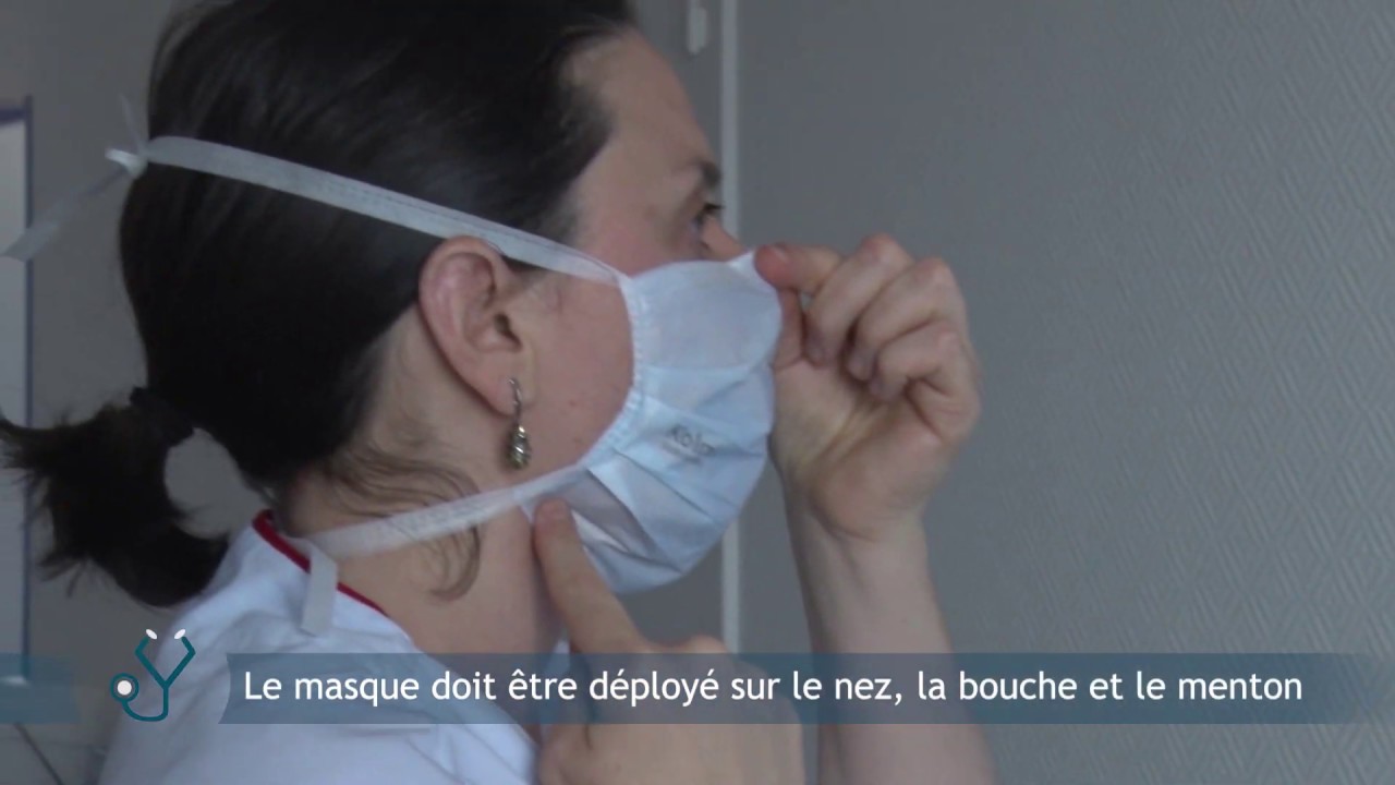 Mettre un masque chirurgical